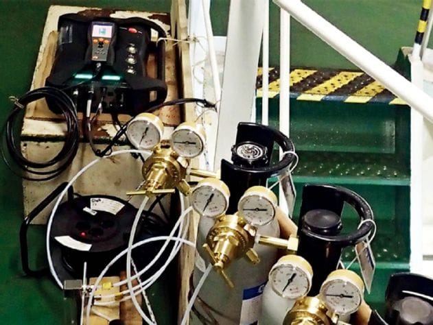 使用船用 testo 350 監(jiān)測(cè)船用柴油發(fā)動(dòng)機(jī)能效和廢氣排放
