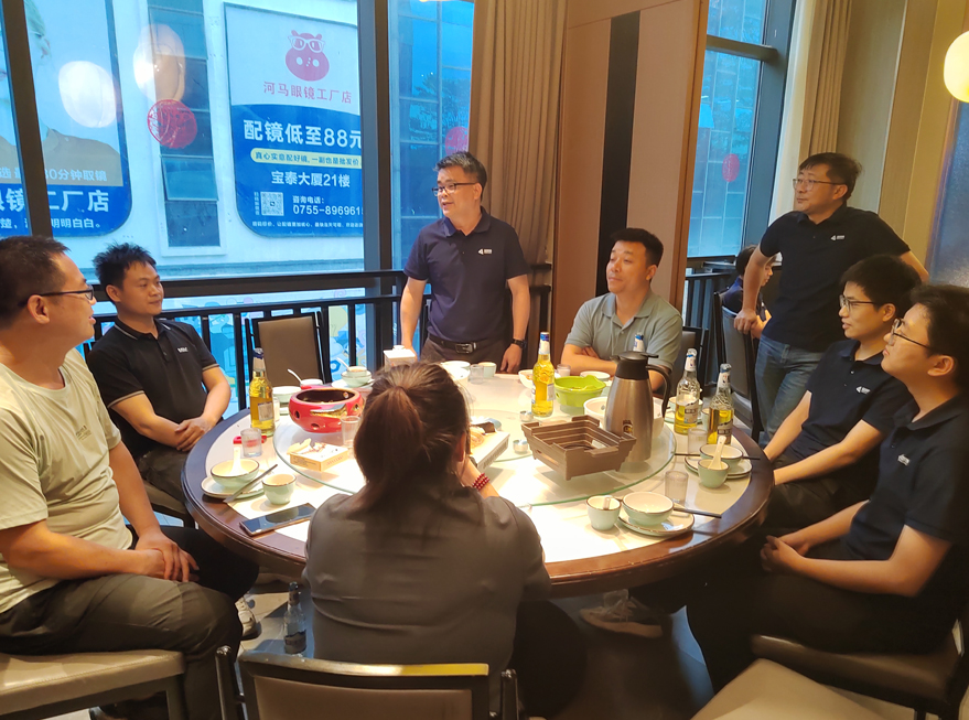 同心同行，共話(huà)成長(zhǎng) —— 高管團(tuán)隊(duì)與“每月之星”共聚一堂促交流